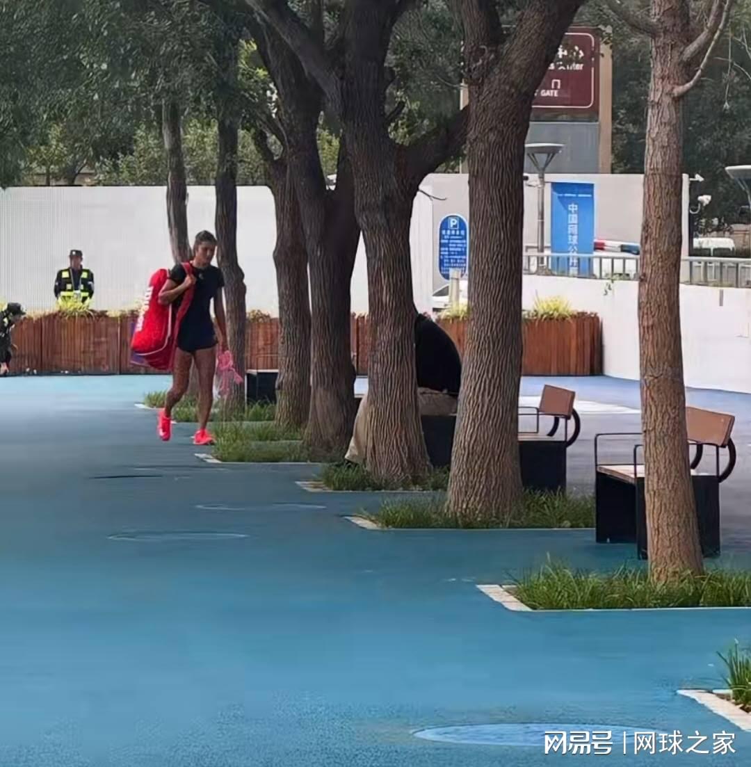 的很不容易, 的服装赞助, img 的很不容易, 的服装赞助, img